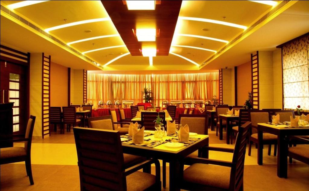 Hotel Excalibur Kottayam Exterior foto